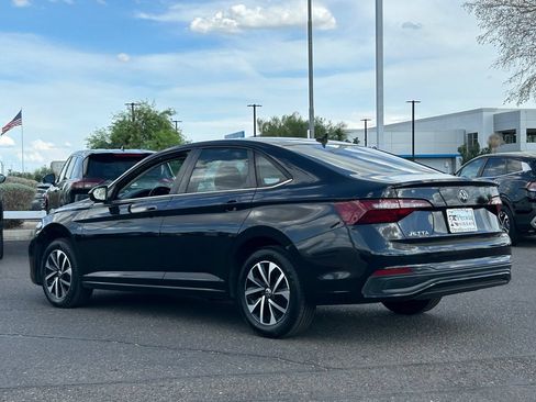 Used 2022 Volkswagen Jetta S FWD image 4