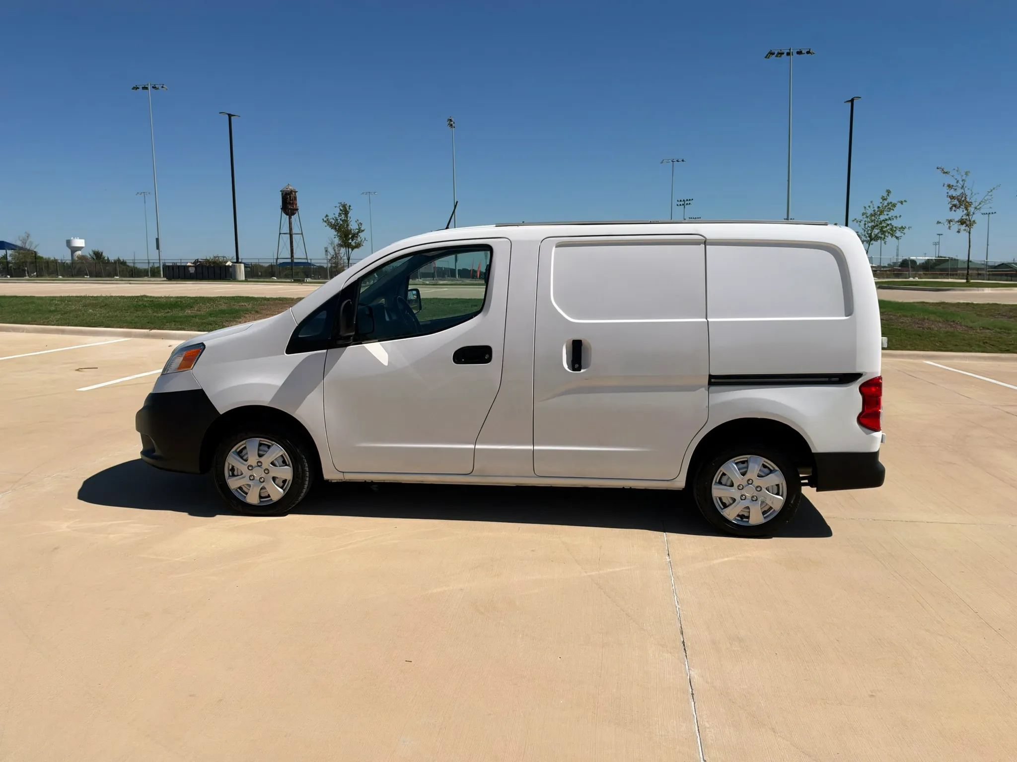 Used 2021 Nissan NV200 S FWD image 8