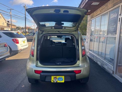 Used 2011 Kia Soul + w/ Audio Pkg image 14