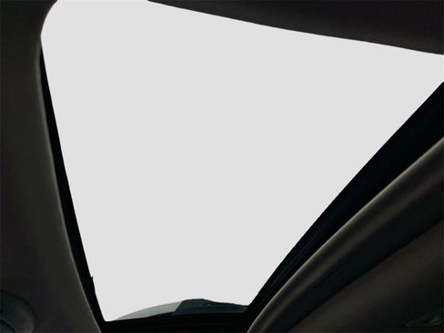 Used 2024 Subaru Outback Touring XT image 23