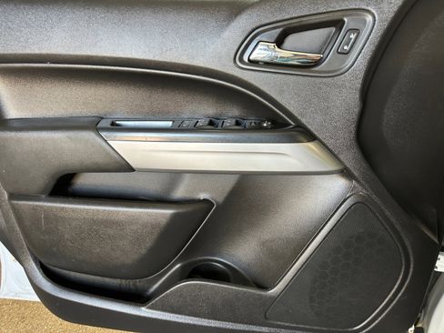 Used 2021 Chevrolet Colorado LT w/ LT Convenience Package RWD image 30
