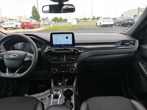 Used 2025 Ford Escape ST-Line AWD/4WD image 9
