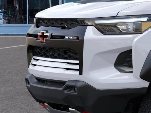 New 2026 Chevrolet Colorado ZR2 w/ Technology Package AWD/4WD image 13