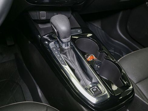 Used 2025 Chevrolet Trax ACTIV w/ Sunroof Package FWD image 33