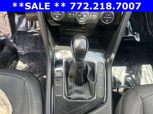 Certified 2024 Volkswagen Taos SE FWD image 21