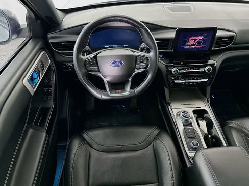 Used 2022 Ford Explorer ST w/ Equipment Group 401A image 9