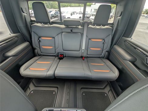 New 2026 GMC Sierra 2500 AT4 w/ AT4 Premium Plus Package AWD/4WD image 42