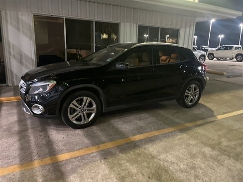 Used 2018 Mercedes-Benz GLA 250 image 1