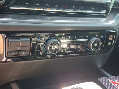 Certified 2023 Chevrolet Silverado 1500 LTZ w/ LTZ Convenience Package II AWD/4WD image 15