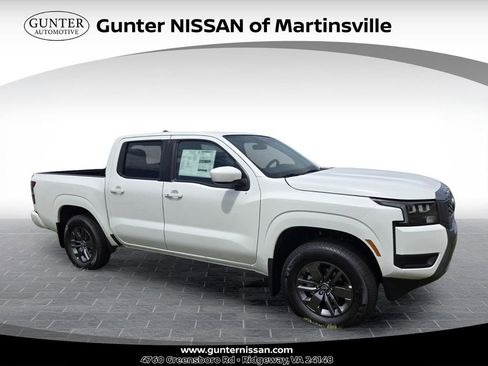 New 2026 Nissan Frontier SV w/ SV Convenience Package AWD/4WD image 1