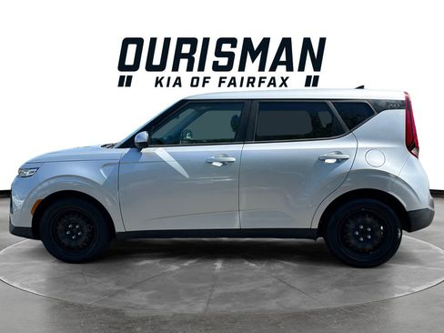 Used 2020 Kia Soul LX FWD image 3