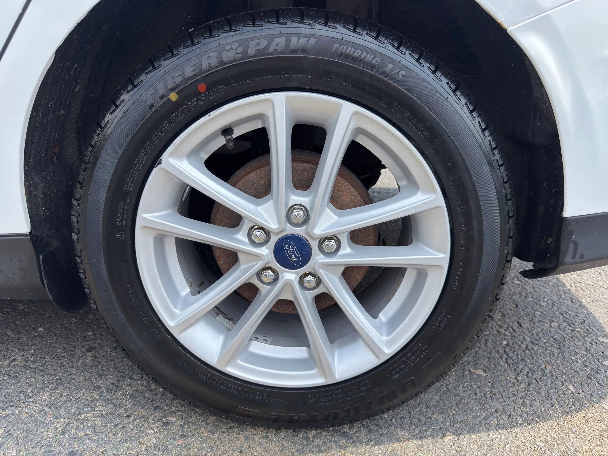 Used 2018 Ford Focus SE FWD image 11