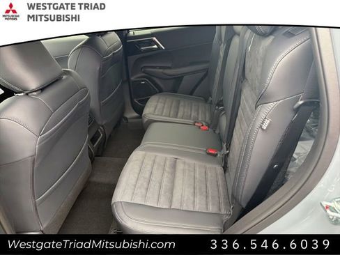 New 2026 Mitsubishi Outlander Trail Edition AWD/4WD image 9