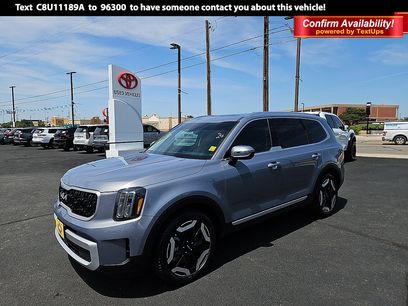 Used 2024 Kia Telluride EX w/ EX Captain's Chair Package