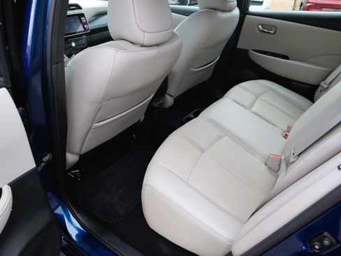 Used 2020 Nissan Leaf SL Plus image 10