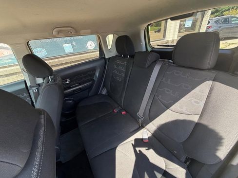 Used 2013 Kia Soul + w/ Audio Pkg FWD image 14