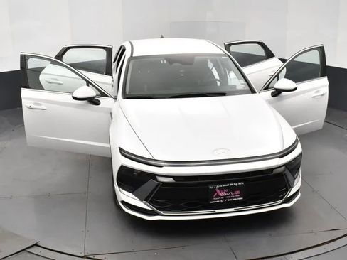 Used 2024 Hyundai Sonata SEL FWD image 10