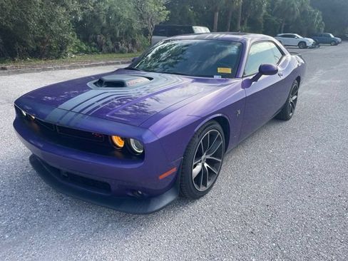 Used 2018 Dodge Challenger R/T Scat Pack RWD image 5