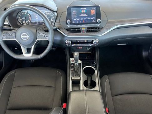 Used 2023 Nissan Altima 2.5 SV image 13