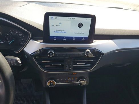 Used 2020 Ford Escape SE image 22