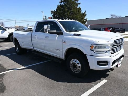 Used 2019 RAM 3500 Laramie image 32
