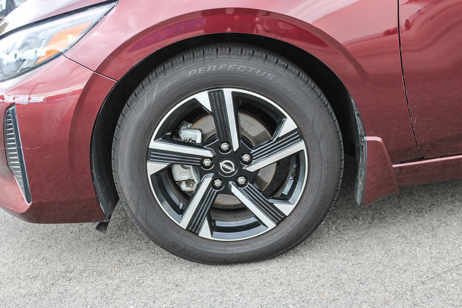 Used 2025 Nissan Sentra SV FWD image 9