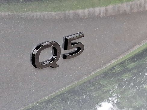 New 2025 Audi Q5 Premium Plus image 17