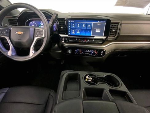 Used 2024 Chevrolet Silverado 1500 LT image 15