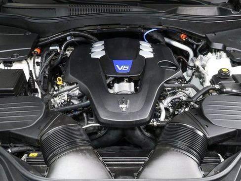 Used 2022 Maserati Levante Modena image 36