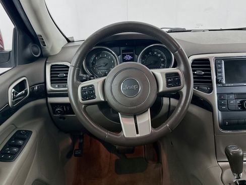 Used 2011 Jeep Grand Cherokee Laredo image 17