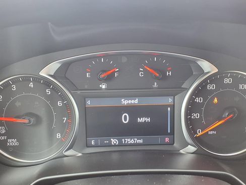 Used 2025 Chevrolet Blazer LT image 13