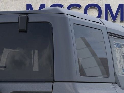 New 2025 Ford Bronco Base image 25