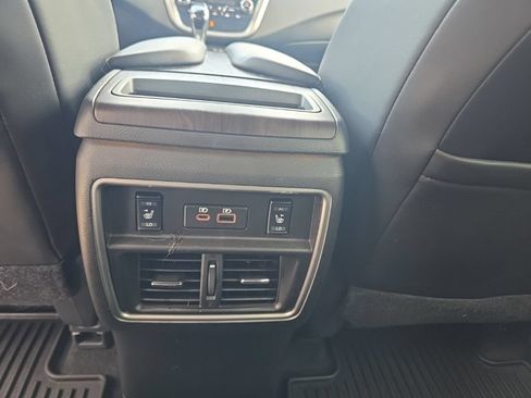 Certified 2023 Nissan Murano Platinum w/ Cargo Package AWD/4WD image 14
