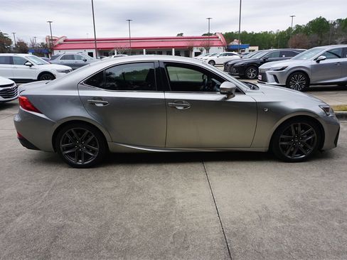 Used 2018 Lexus IS 300 image 23