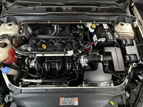 Used 2019 Ford Fusion SE FWD image 23