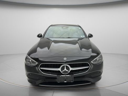 Used 2025 Mercedes-Benz C 300 4MATIC Sedan image 2