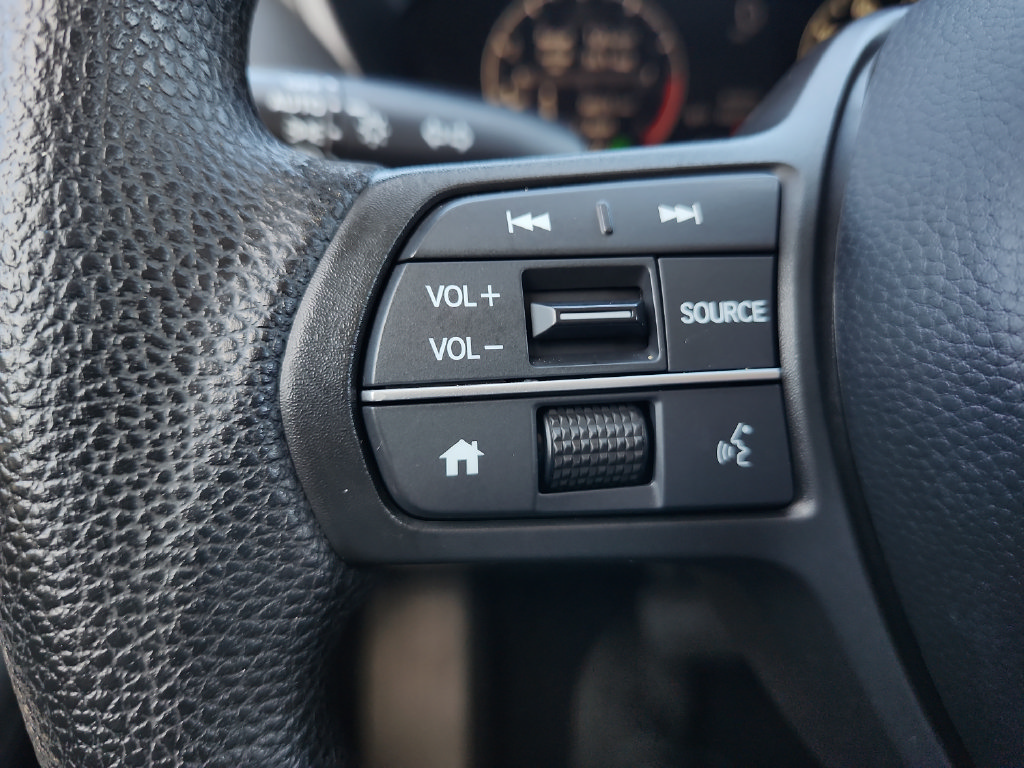 Used 2024 Honda HR-V LX image 31