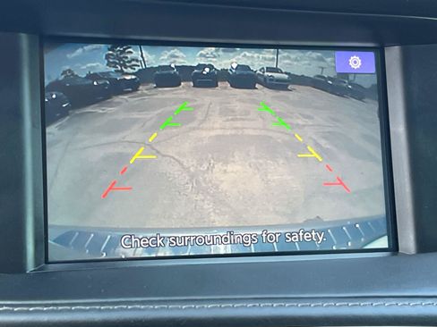 Used 2017 INFINITI QX30 Premium w/ Navigation Package AWD/4WD image 30