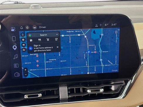 Certified 2025 Chevrolet Equinox ACTIV w/ Safety and Technology Package AWD/4WD image 16