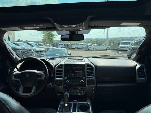 Used 2015 Ford F150 King Ranch w/ Equipment Group 601A Luxury AWD/4WD image 18