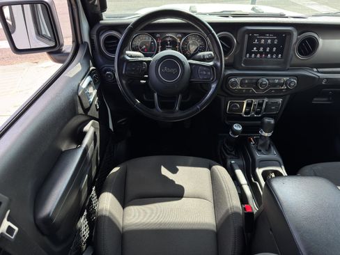 Used 2021 Jeep Wrangler Unlimited Sport S image 23
