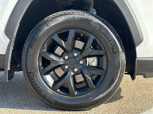 Used 2025 Toyota RAV4 LE image 8