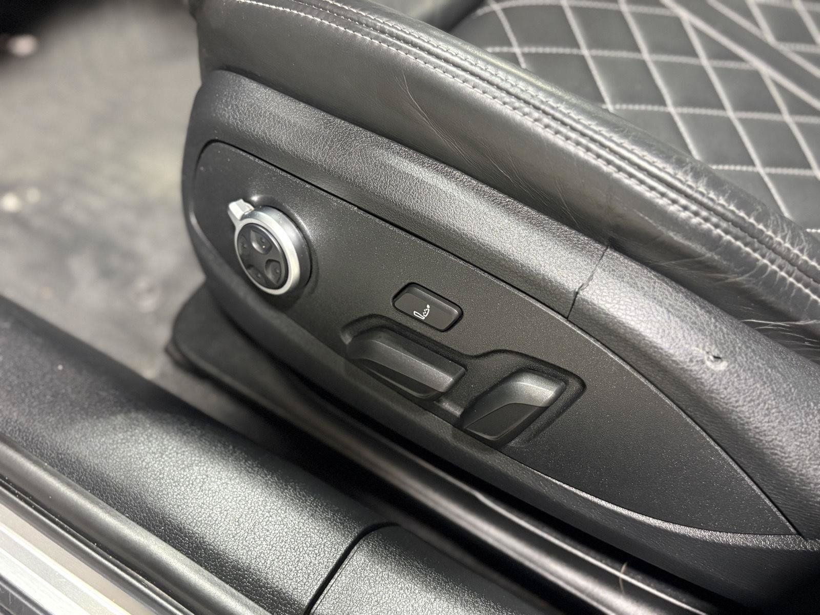 Used 2019 Audi S4 Prestige AWD/4WD image 31