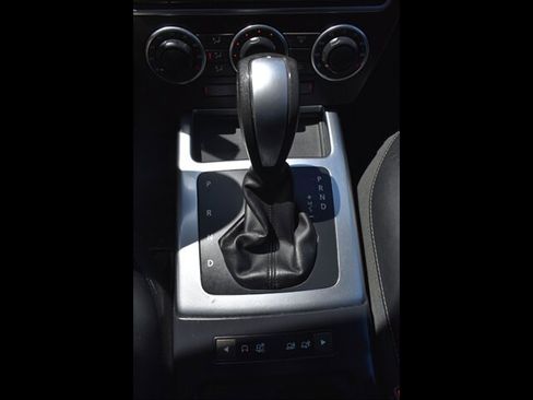 Used 2014 Land Rover LR2 AWD/4WD image 12