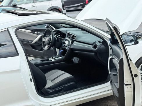 Used 2017 Honda Civic EX-T image 18