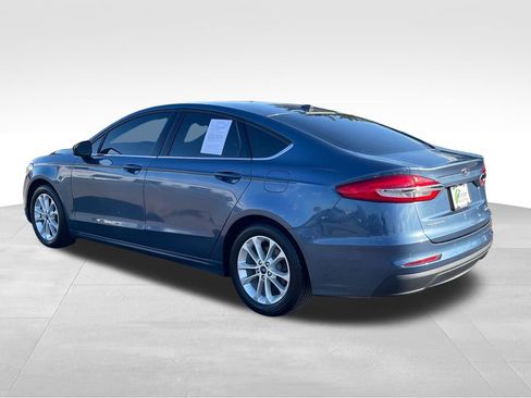 Used 2019 Ford Fusion SE FWD image 6