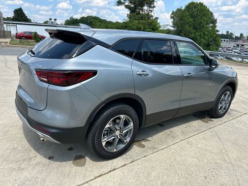 Used 2025 Chevrolet Blazer LT FWD image 6