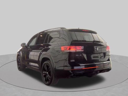 Used 2023 Volkswagen Atlas SEL R-Line AWD/4WD image 6