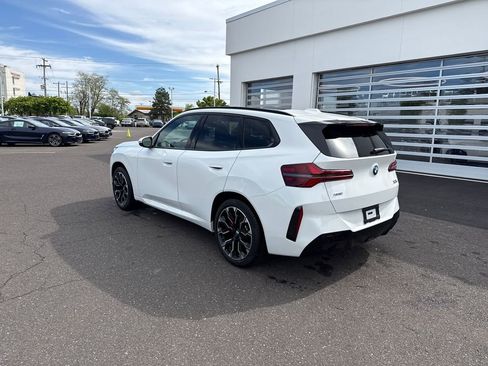 Certified 2025 BMW X3 xDrive30i w/ Premium Package AWD/4WD image 3