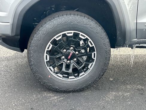 New 2026 GMC Canyon AT4 w/ AT4 Premium Package image 13